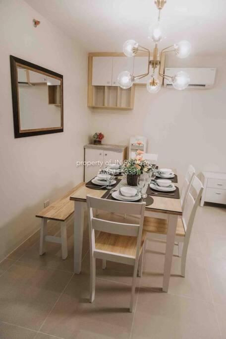 Work-Friendly Mountain-View Condo Near Sm Seaside سيبو المظهر الخارجي الصورة